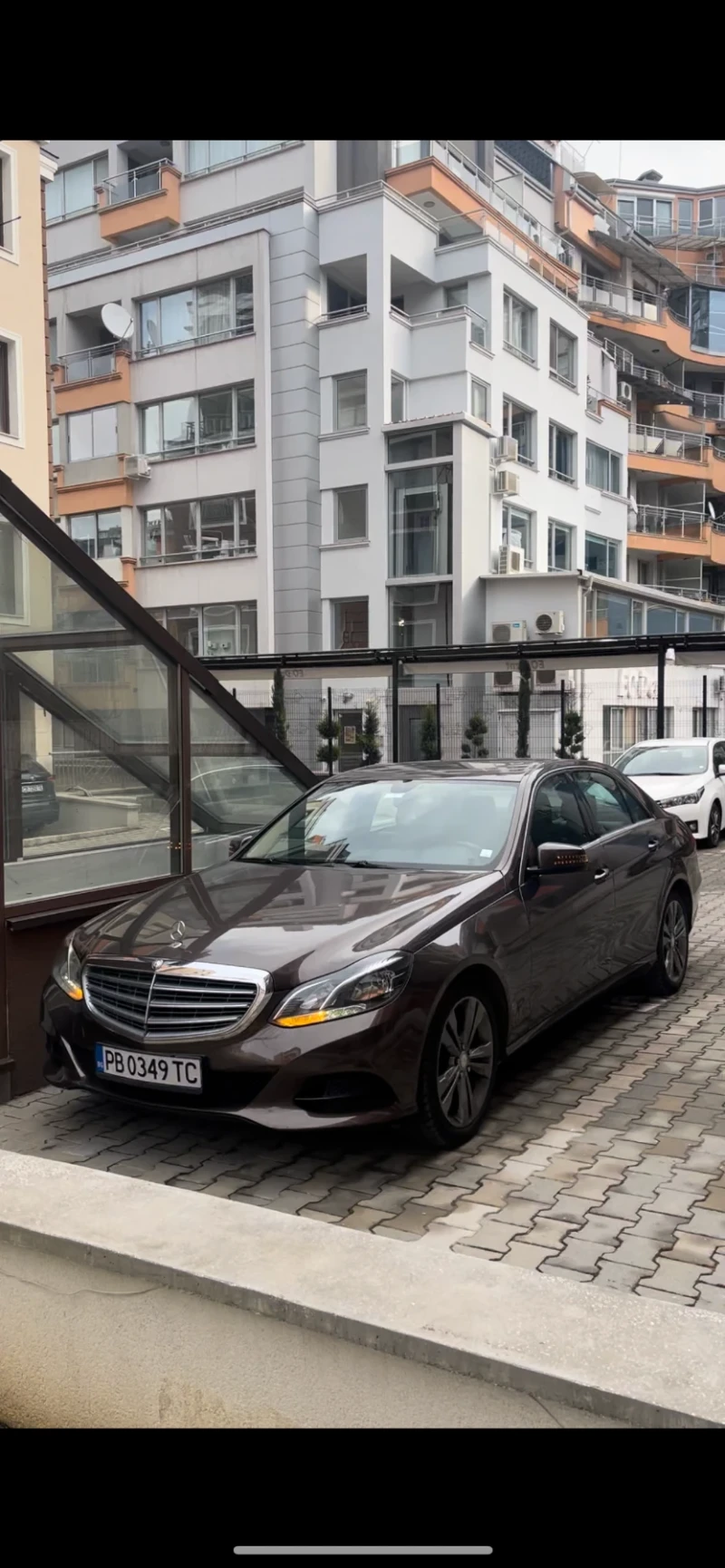 Mercedes-Benz E 200, снимка 3 - Автомобили и джипове - 49535898