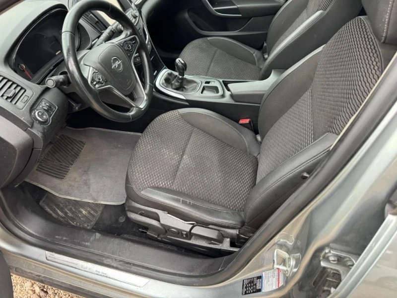 Opel Insignia, снимка 9 - Автомобили и джипове - 52233991