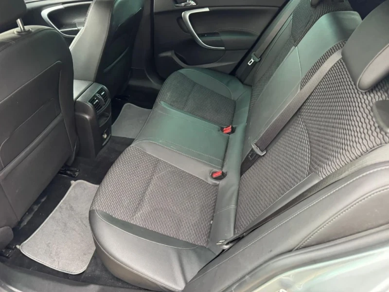 Opel Insignia, снимка 8 - Автомобили и джипове - 52233991