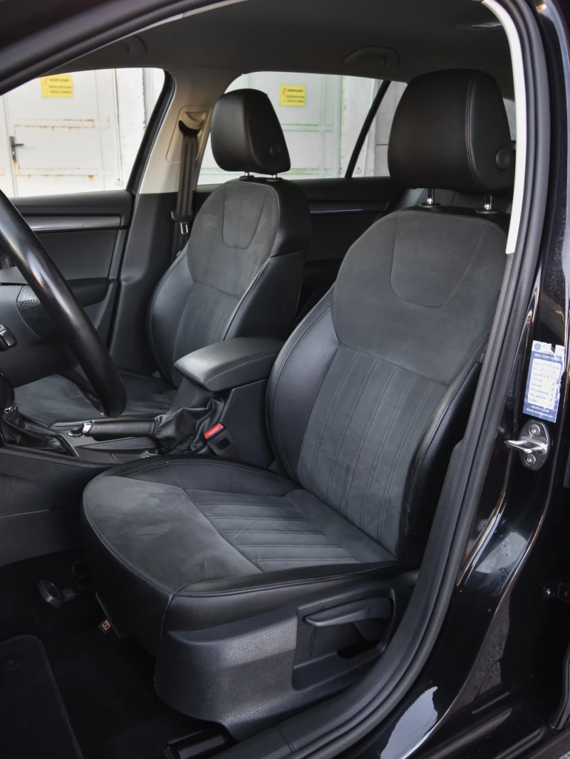 Skoda Octavia 1.6 TDI AUTOMAT STYLE, снимка 10 - Автомобили и джипове - 52262173