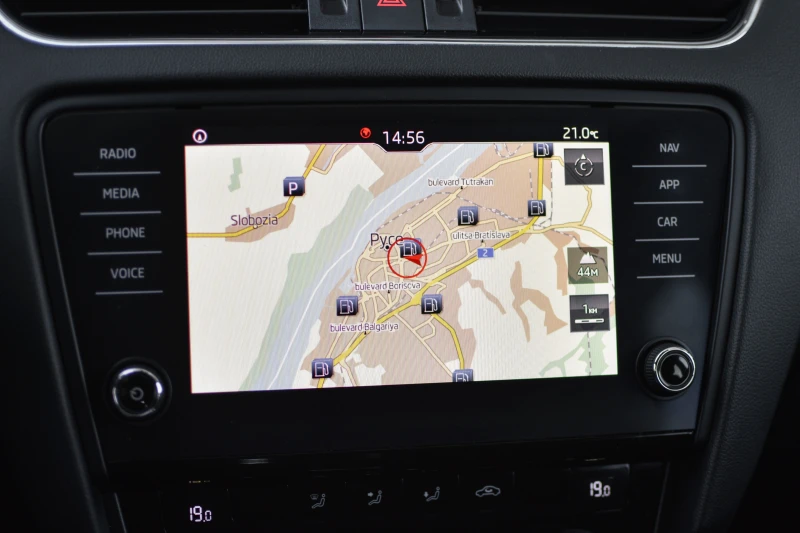 Skoda Octavia 1.6 TDI AUTOMAT STYLE, снимка 15 - Автомобили и джипове - 52262173