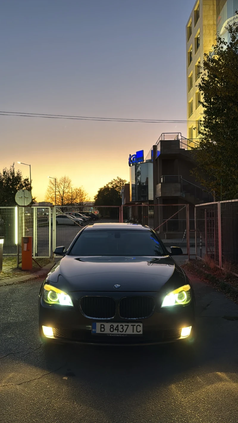 BMW 730, снимка 12 - Автомобили и джипове - 52295561