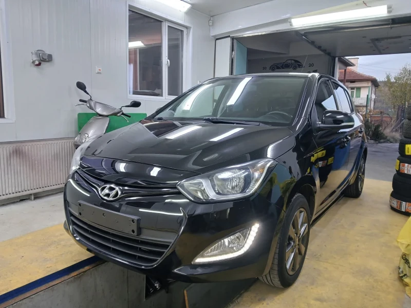 Hyundai I20, снимка 13 - Автомобили и джипове - 52297397