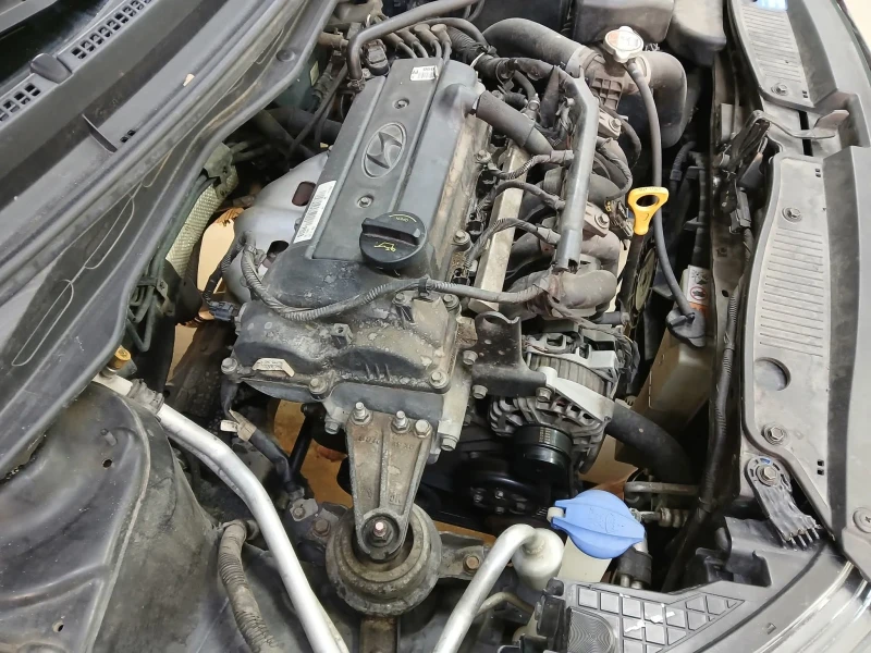 Hyundai I20, снимка 12 - Автомобили и джипове - 52297397