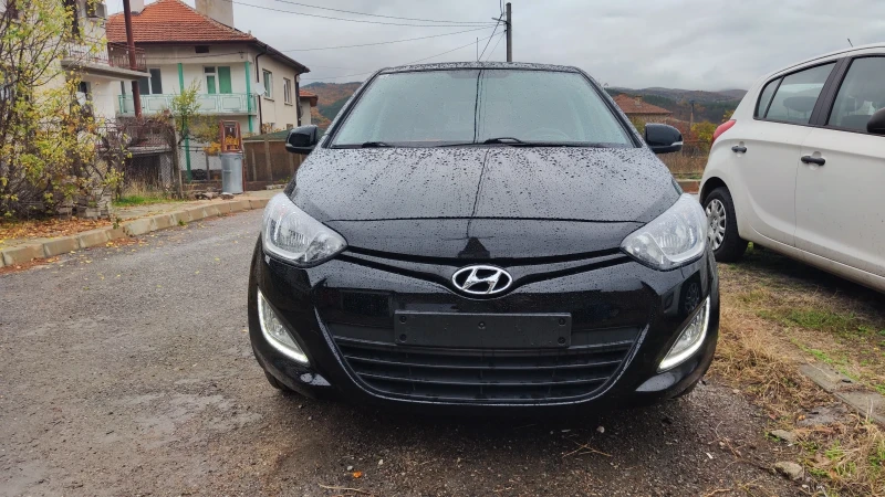 Hyundai I20, снимка 2 - Автомобили и джипове - 52297397