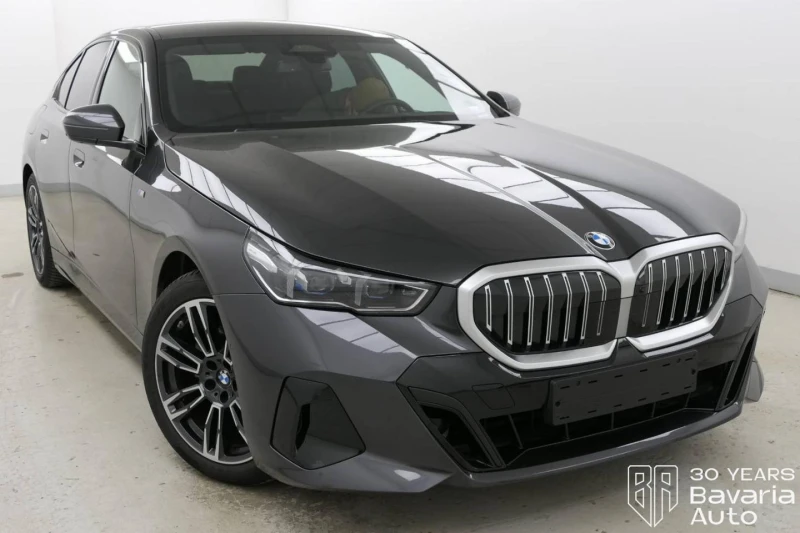 BMW 520 i M Sport Paket Steptronic, снимка 4 - Автомобили и джипове - 52671791