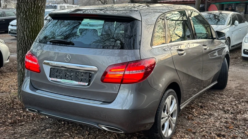 Mercedes-Benz B 180 Нов Автомобил!! Фул Екстри!!, снимка 6 - Автомобили и джипове - 52840797