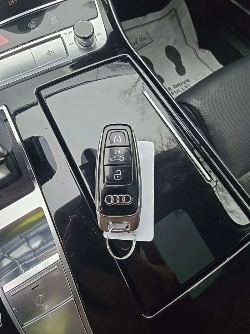Audi A8, снимка 8 - Автомобили и джипове - 52878288