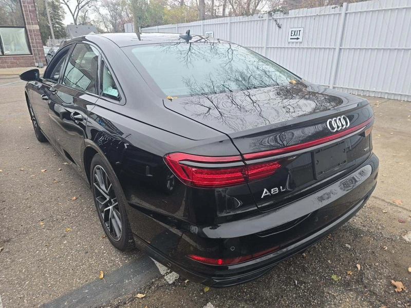 Audi A8, снимка 2 - Автомобили и джипове - 52878288
