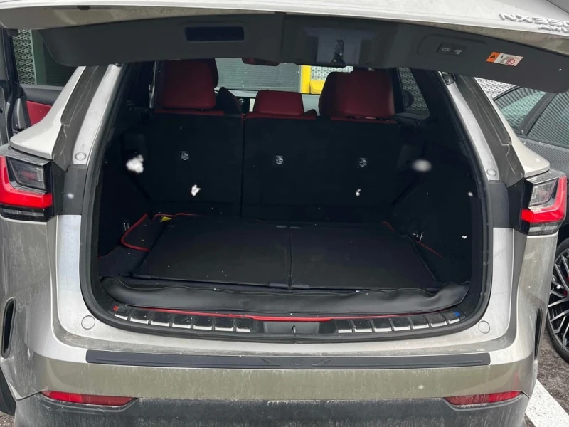 Lexus RC 350 * NX * CARFAX * БЕЗ ПЪРВОНАЧАЛНА ВНОСКА, снимка 13 - Автомобили и джипове - 53210854