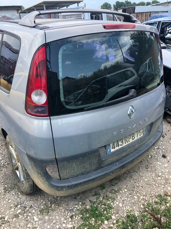 Renault Espace 2 БР. 2.0T /2.2DCI, снимка 15 - Автомобили и джипове - 46964134