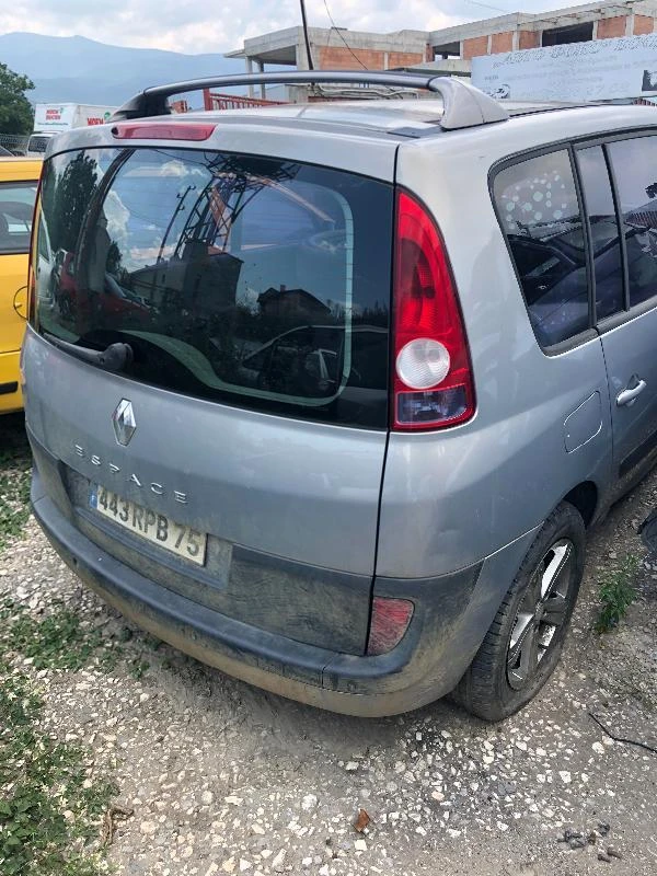 Renault Espace 2 БР. 2.0T /2.2DCI, снимка 14 - Автомобили и джипове - 46964134