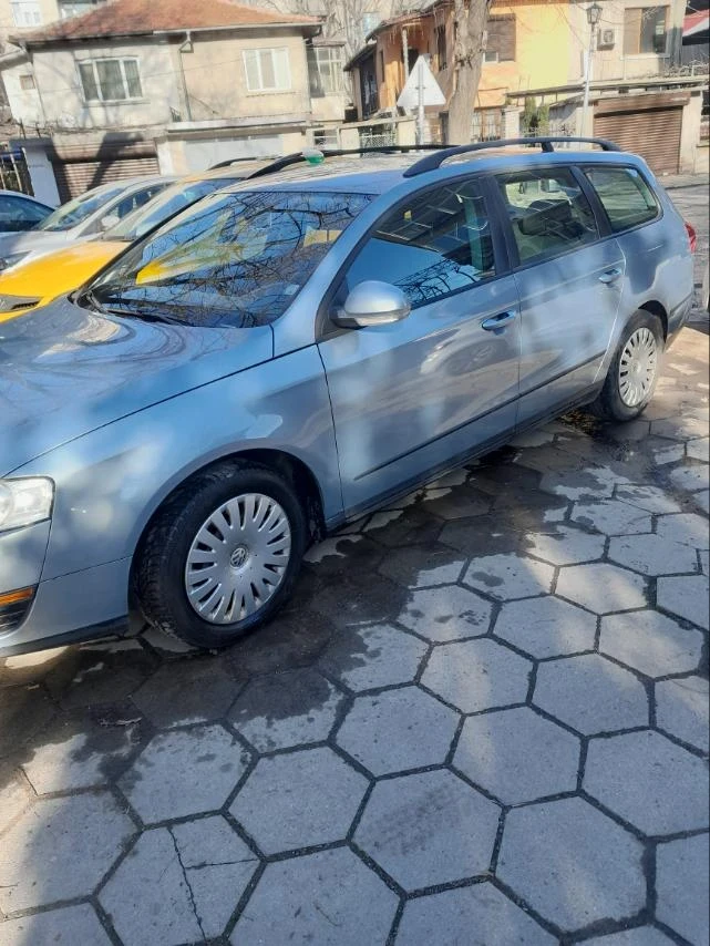 VW Passat, снимка 2 - Автомобили и джипове - 53691564