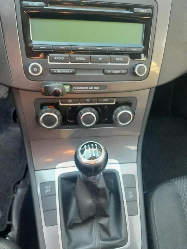 VW Passat, снимка 5 - Автомобили и джипове - 53691564