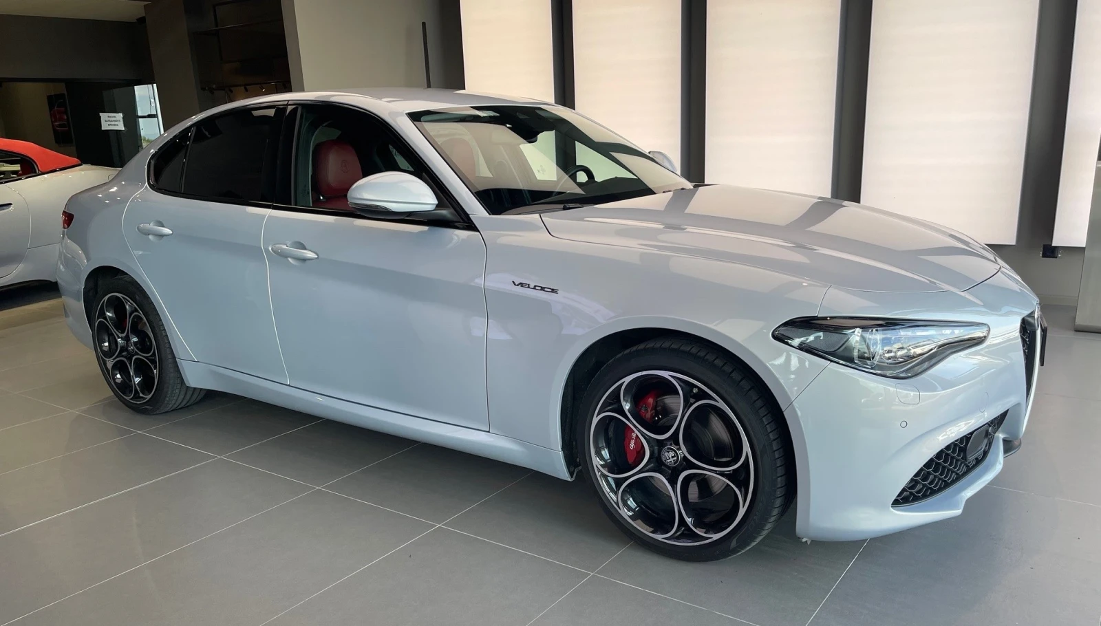 Alfa Romeo Giulia Q4 Veloce - изображение 3