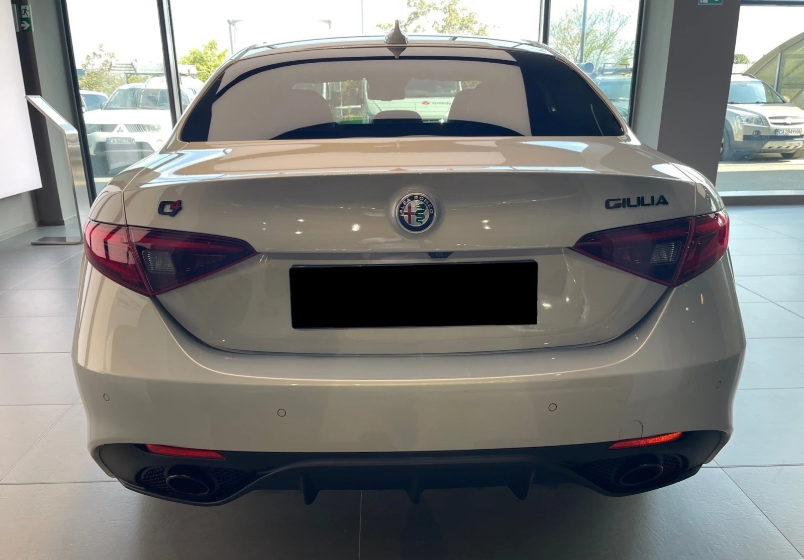 Alfa Romeo Giulia Q4 Veloce - изображение 6