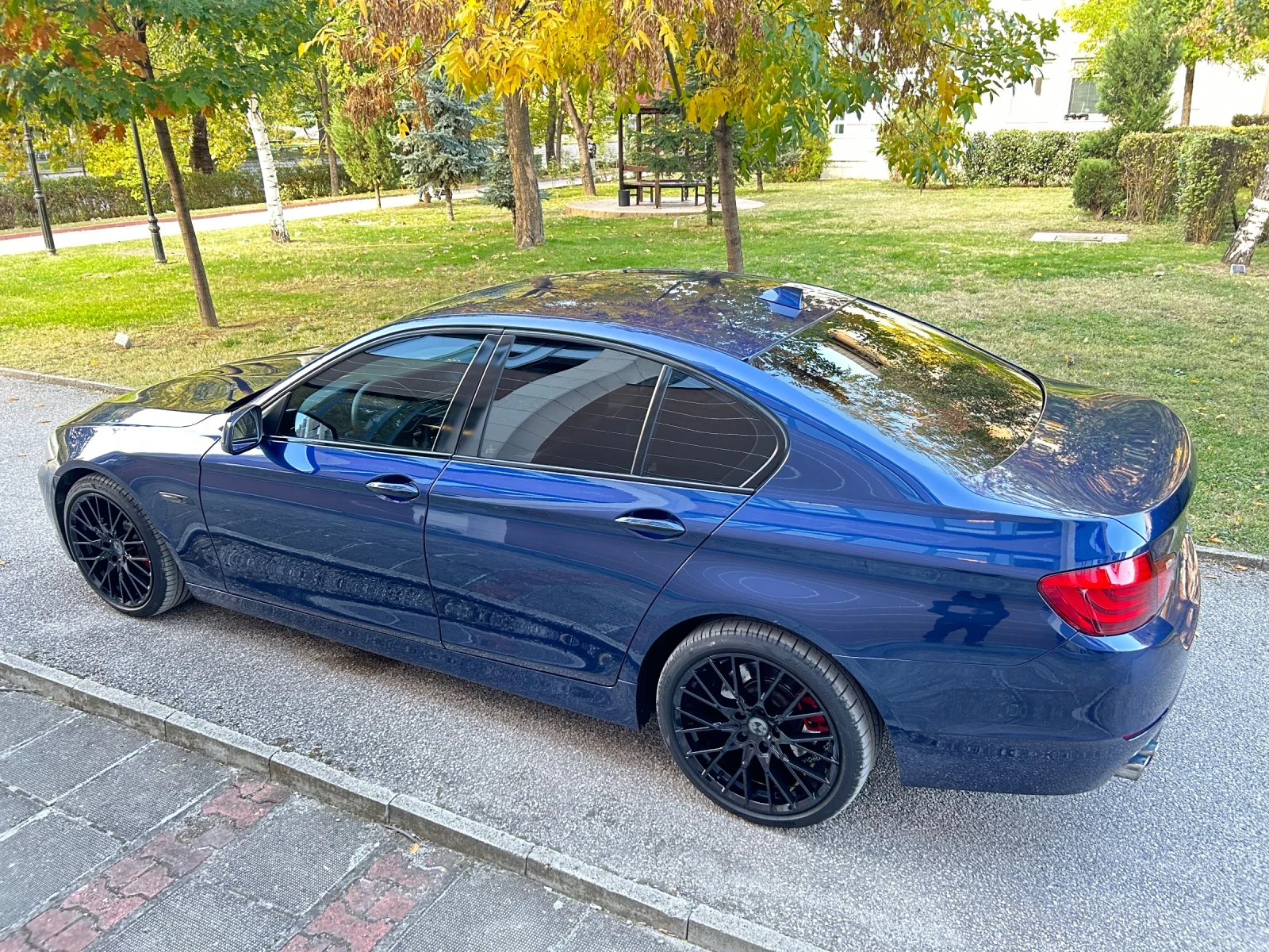 BMW 530 CarPlay/ / // | Mobile.bg   5