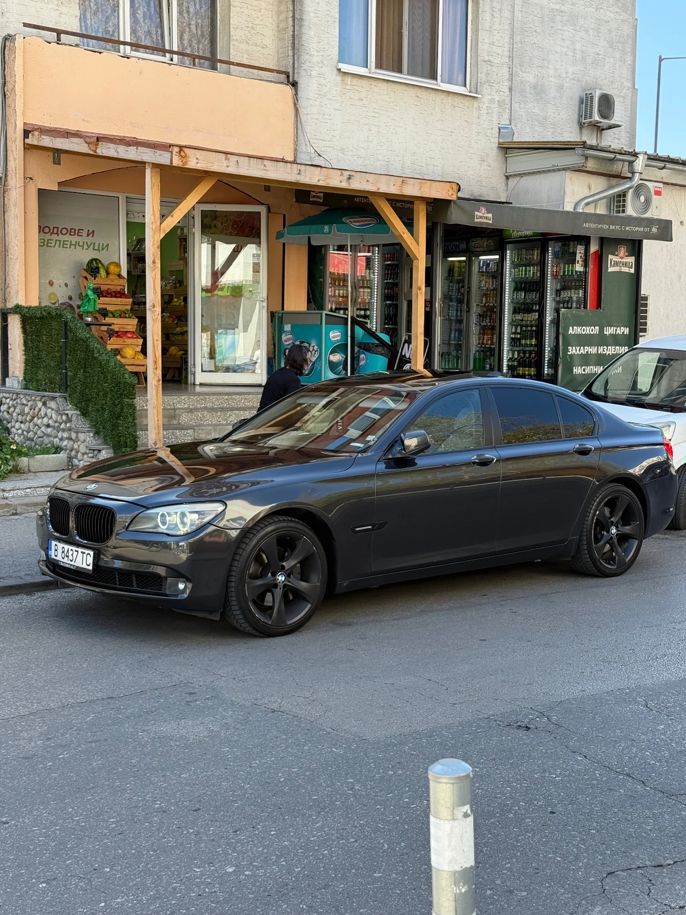 BMW 730  - изображение 7