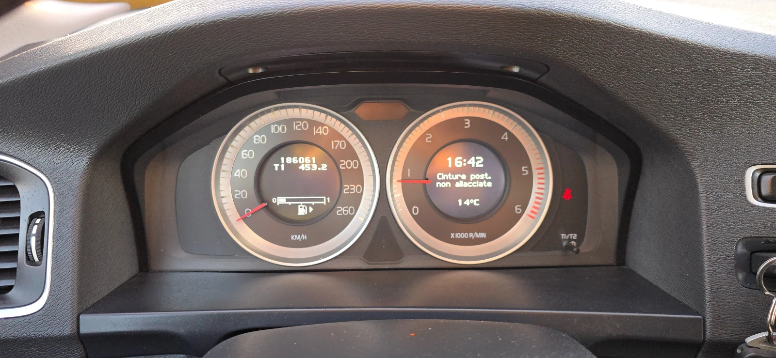 Volvo V60 D5 163к.с NAVI , снимка 7 - Автомобили и джипове - 53841095