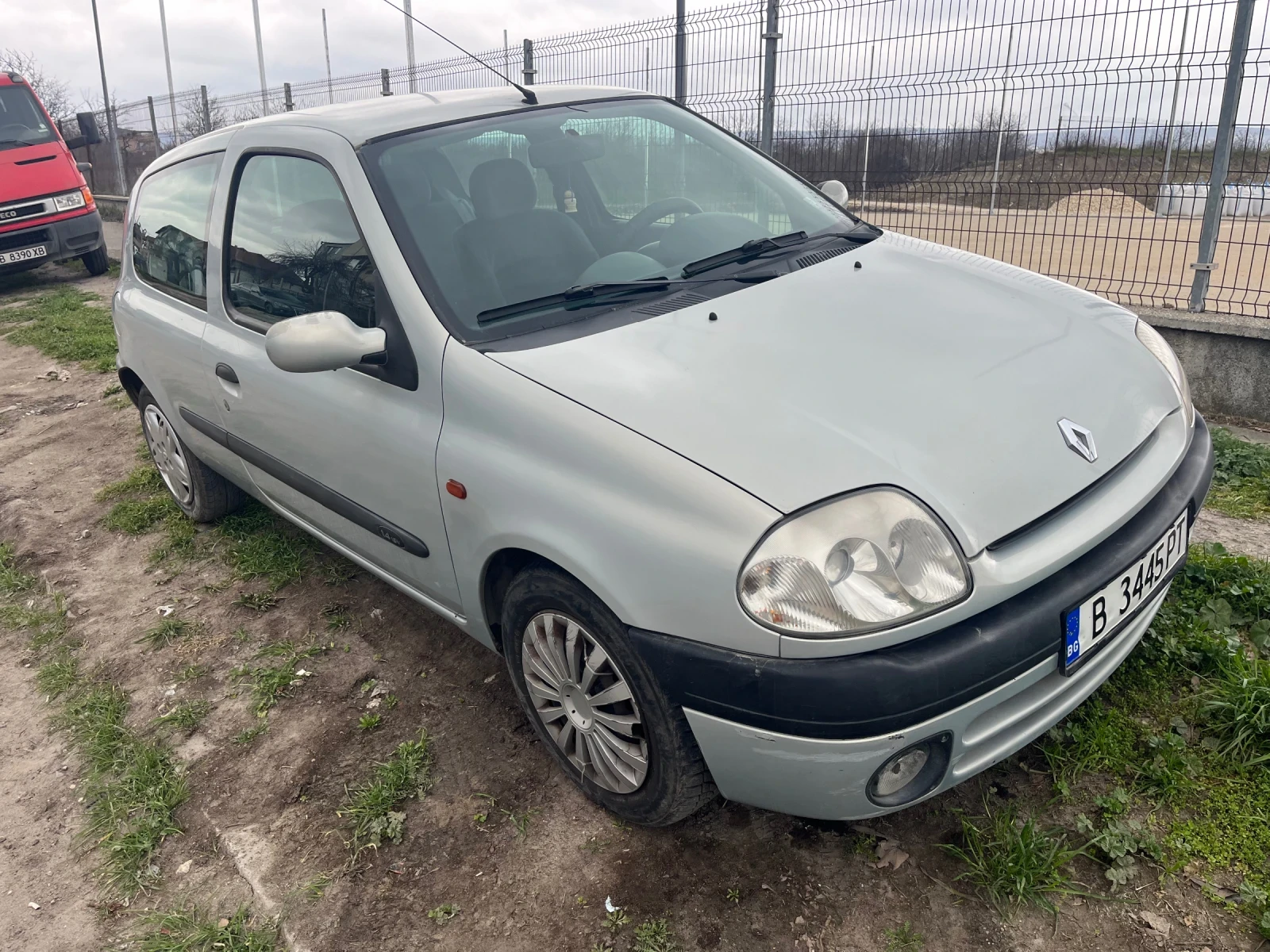 Renault Clio 1.4  16v, снимка 2 - Автомобили и джипове - 53934455