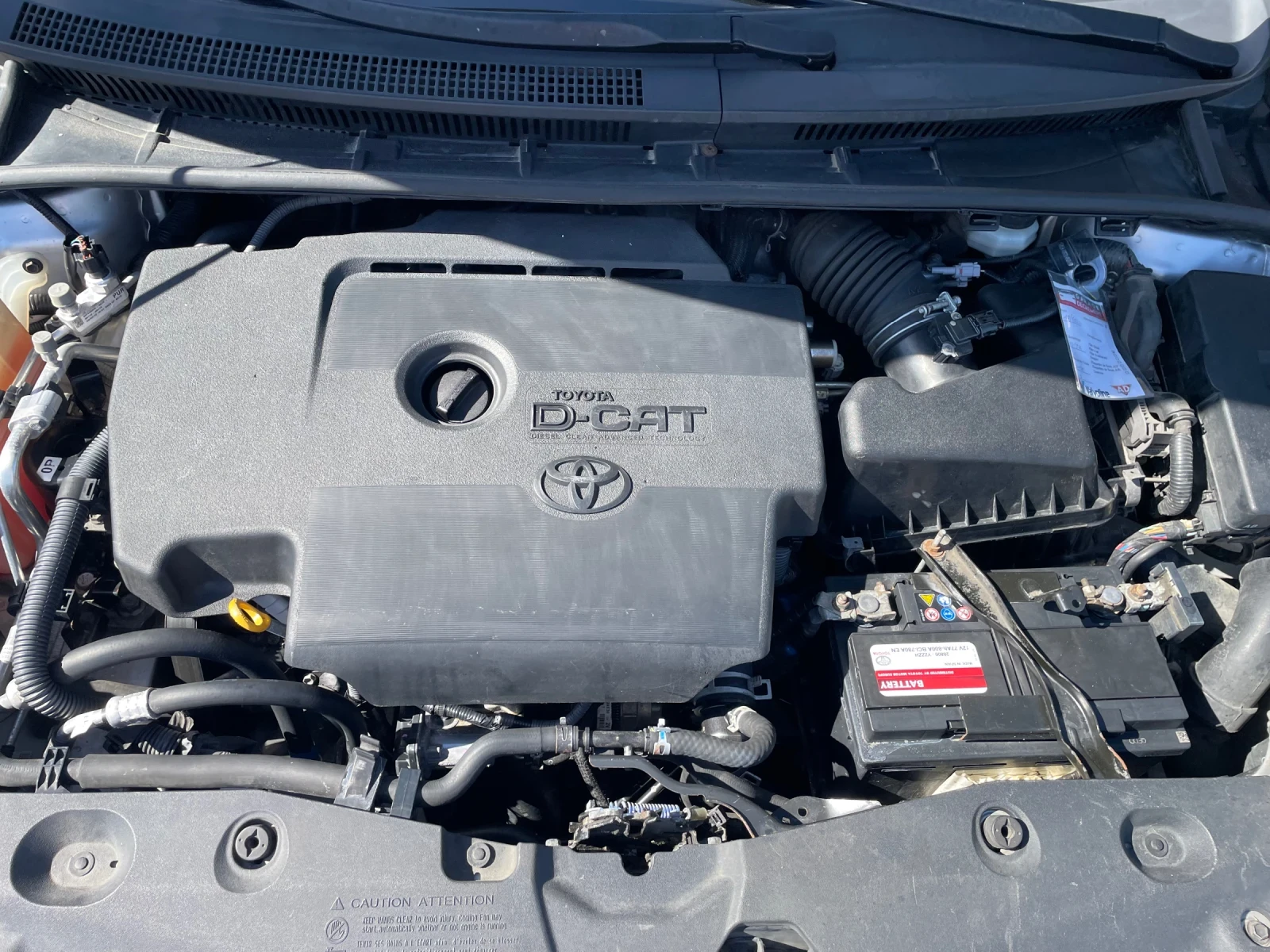 Toyota Avensis 2.2.D-CAT.FACE, снимка 15 - Автомобили и джипове - 54320617