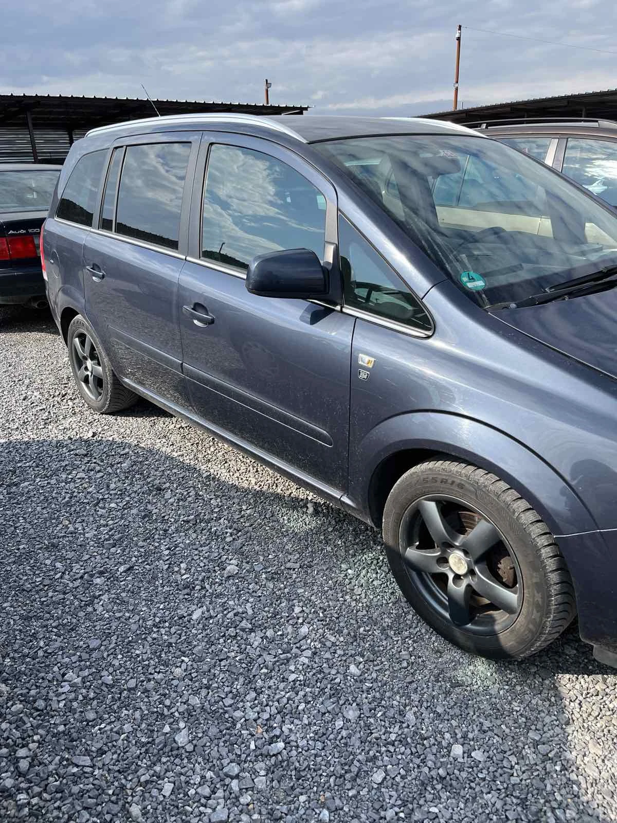 Opel Zafira 111, снимка 2 - Автомобили и джипове - 54322819