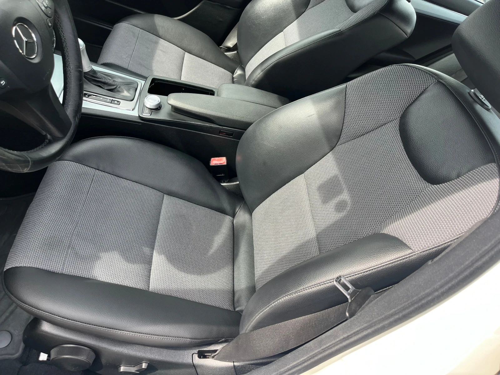 Mercedes-Benz C 220 Avantgarde, снимка 7 - Автомобили и джипове - 54855656