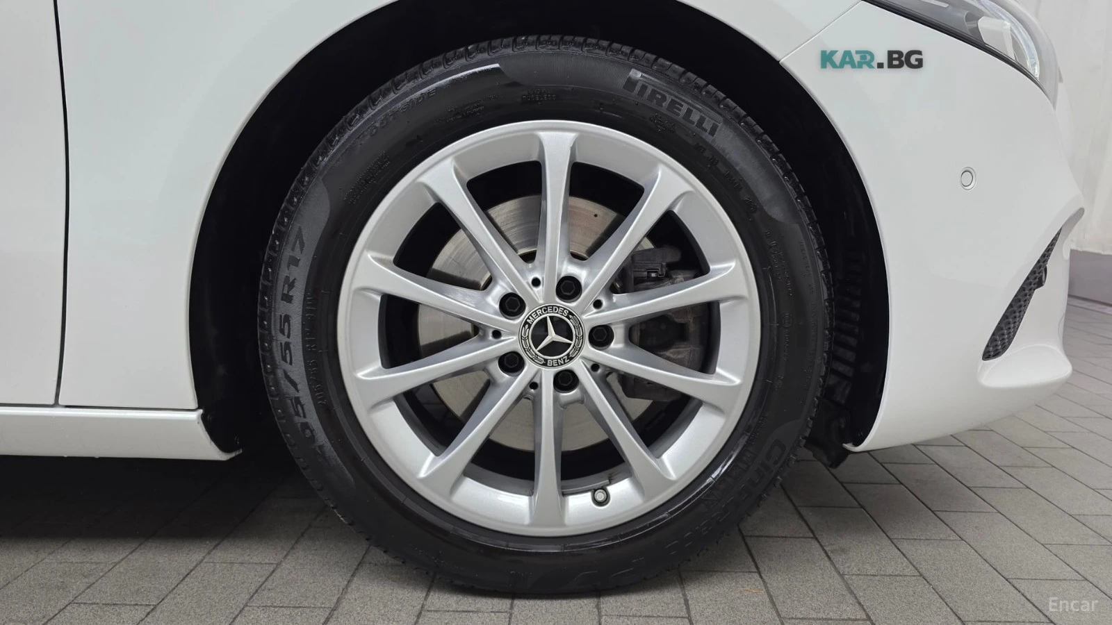 Mercedes-Benz A 220 * SEDAN* KEYLESS* Camera* ПОДГРЕВ* , снимка 5 - Автомобили и джипове - 55062525