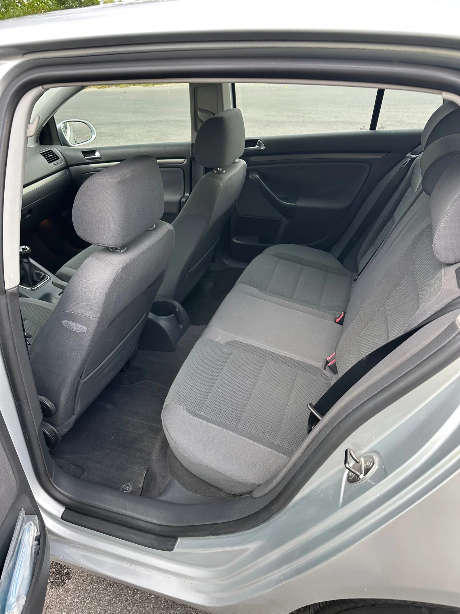 VW Golf, снимка 16 - Автомобили и джипове - 56185127