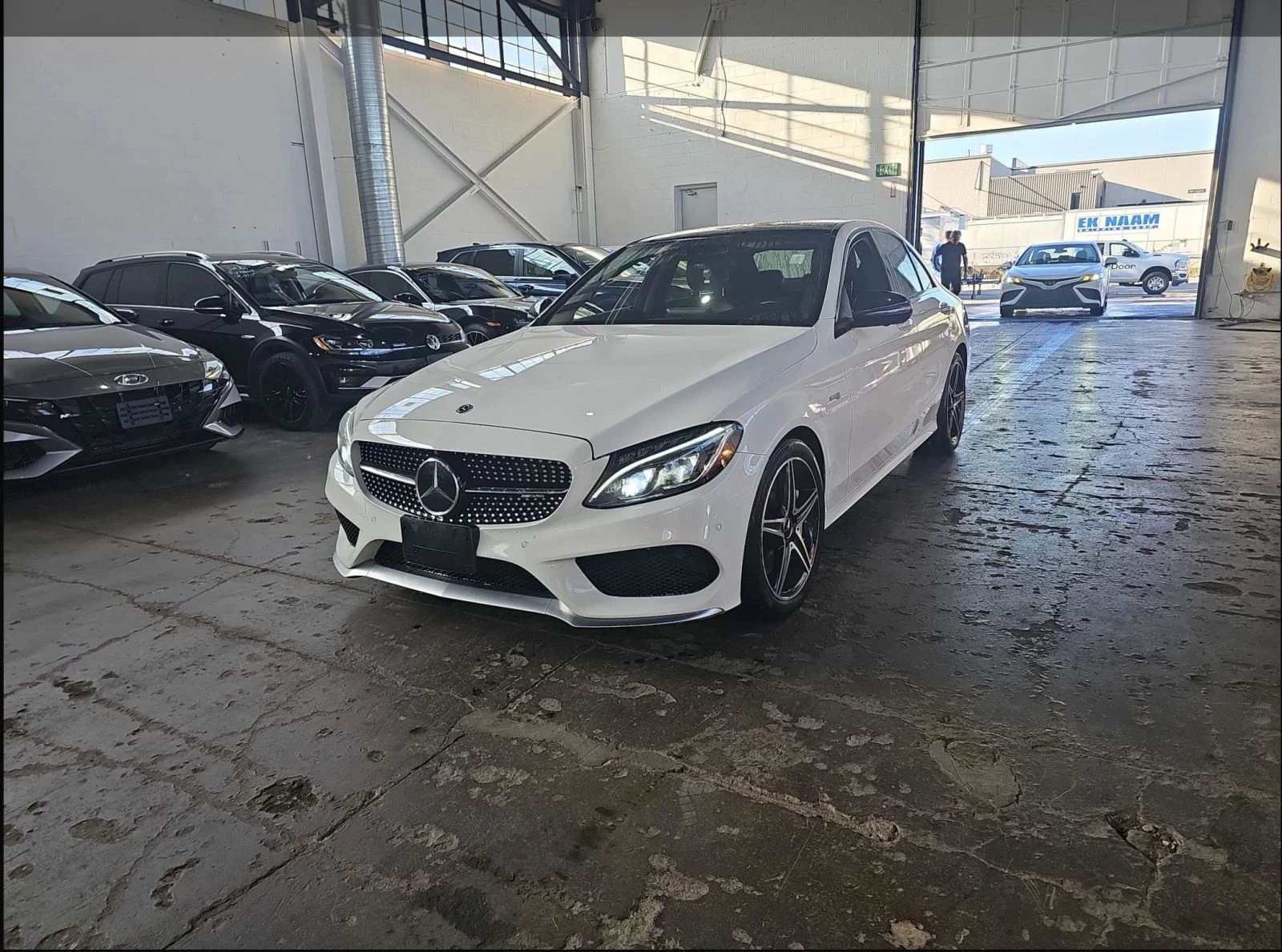 Mercedes-Benz C 43 AMG, снимка 2 - Автомобили и джипове - 56728931