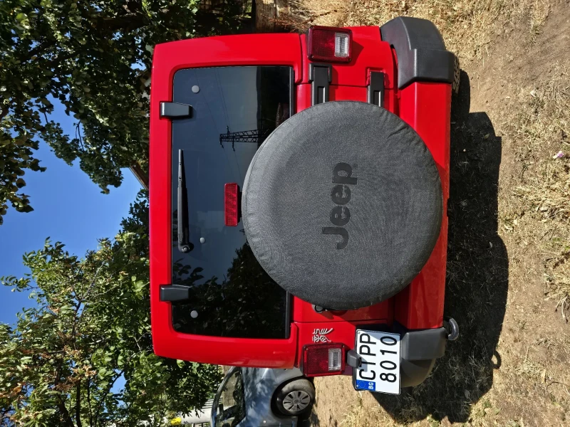 Jeep Wrangler Sahara, снимка 3 - Автомобили и джипове - 51086733