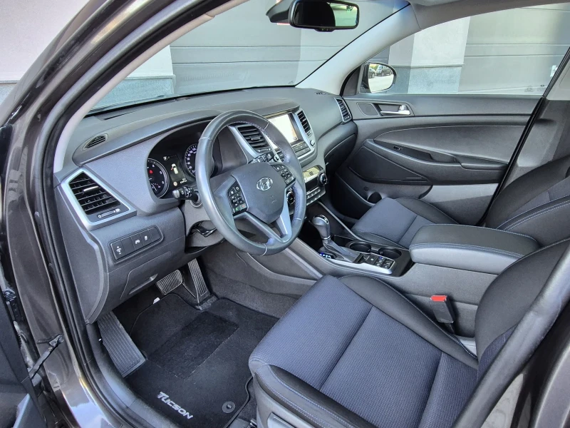 Hyundai Tucson 2.0# AWD#, снимка 8 - Автомобили и джипове - 52401644
