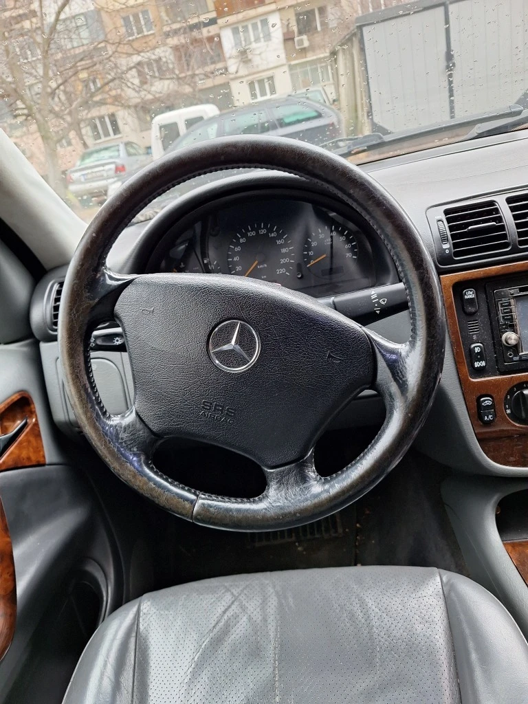 Mercedes-Benz ML 320, снимка 5 - Автомобили и джипове - 48637635