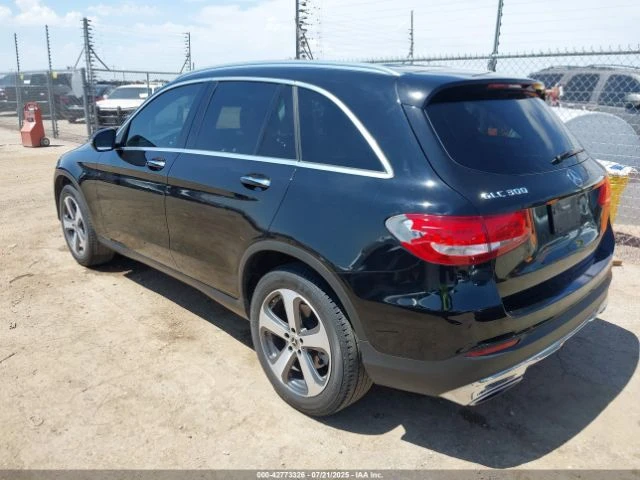 Mercedes-Benz GLC 300 BURMESTER* ПОДГРЕВ* КАМЕРА* КЕЙЛЕС* LANE* ASSIST - изображение 4