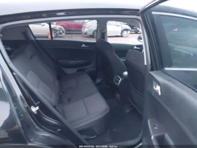 Kia Sportage ПОДГРЕВ* КАМЕРА* КЕЙЛЕС* LANE* ASSIST - изображение 8