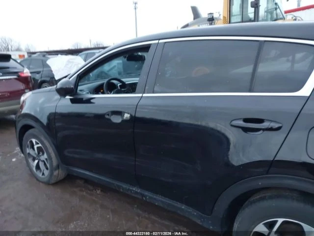 Kia Sportage ПОДГРЕВ* КАМЕРА* КЕЙЛЕС* LANE* ASSIST, снимка 13 - Автомобили и джипове - 53774286