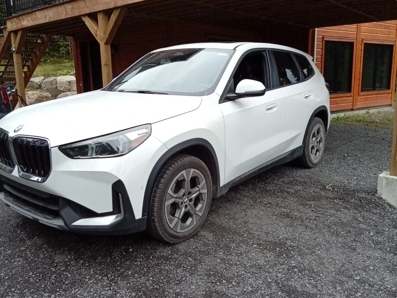 BMW X1 28I * XDRIVE * BLIND SPOT * DRIVER ASSIST PKG.* , снимка 2 - Автомобили и джипове - 55503628