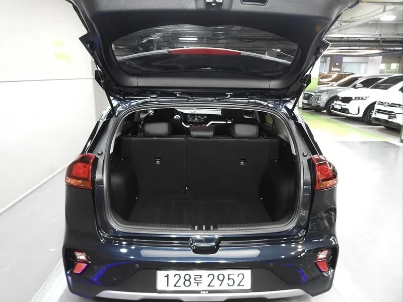 Kia Niro  1.6 Hev Luxury, снимка 14 - Автомобили и джипове - 56128298