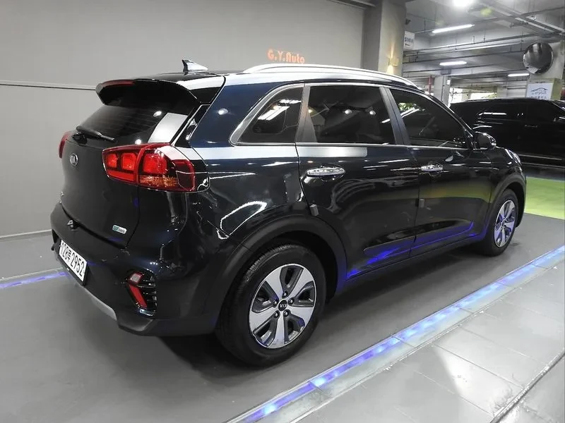 Kia Niro  1.6 Hev Luxury, снимка 3 - Автомобили и джипове - 56128298