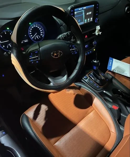 Hyundai Kona Diesel 1.6 2Wd Premium, снимка 13 - Автомобили и джипове - 56129646