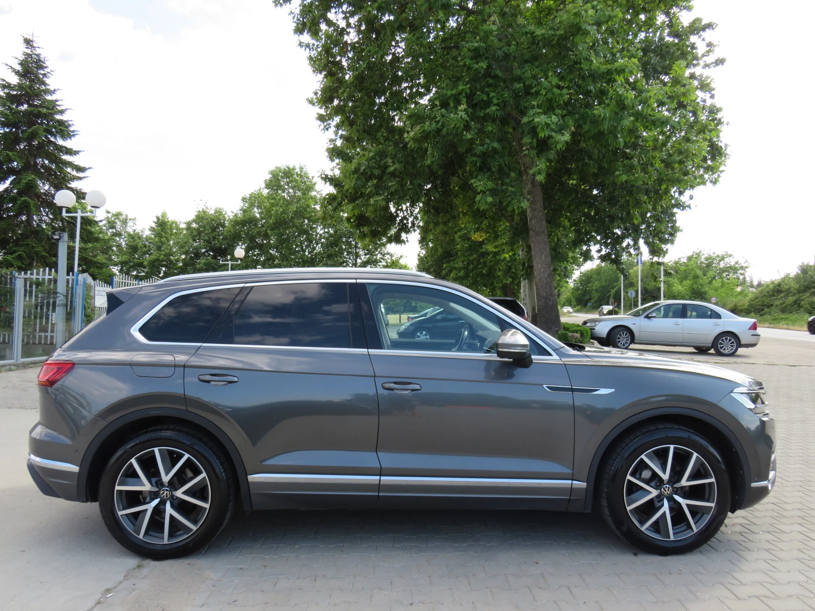 VW Touareg * * * R-LINE 3.0TDI FULL MAX* * *  - изображение 4