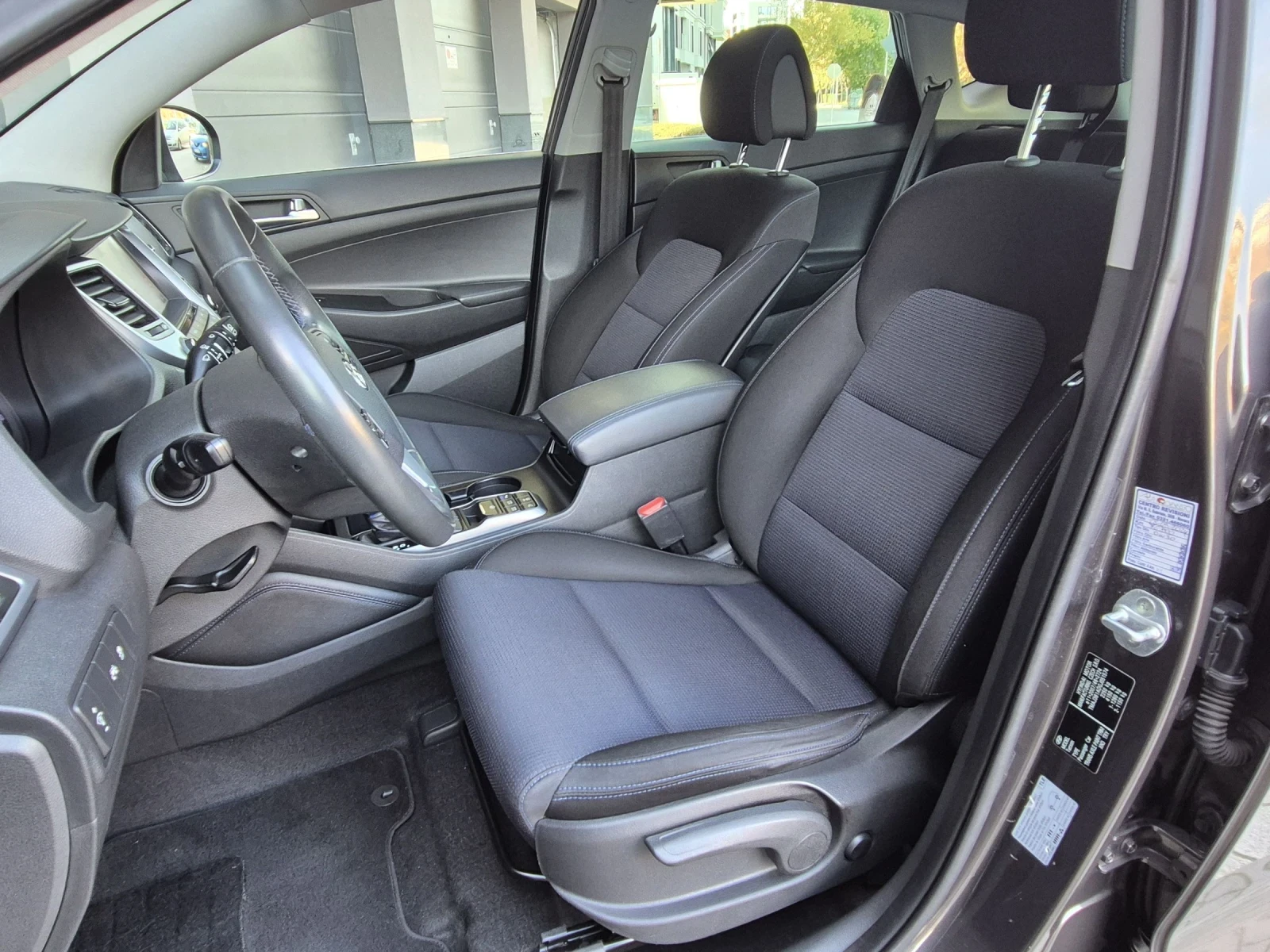 Hyundai Tucson 2.0# AWD# - изображение 9