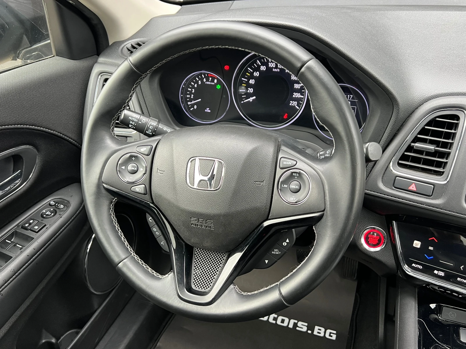 Honda Hr-v 1.5I-VTEC, EXECUTIVE-FULL-109000км-NAVI+ CAMERA, P, снимка 12 - Автомобили и джипове - 53722003