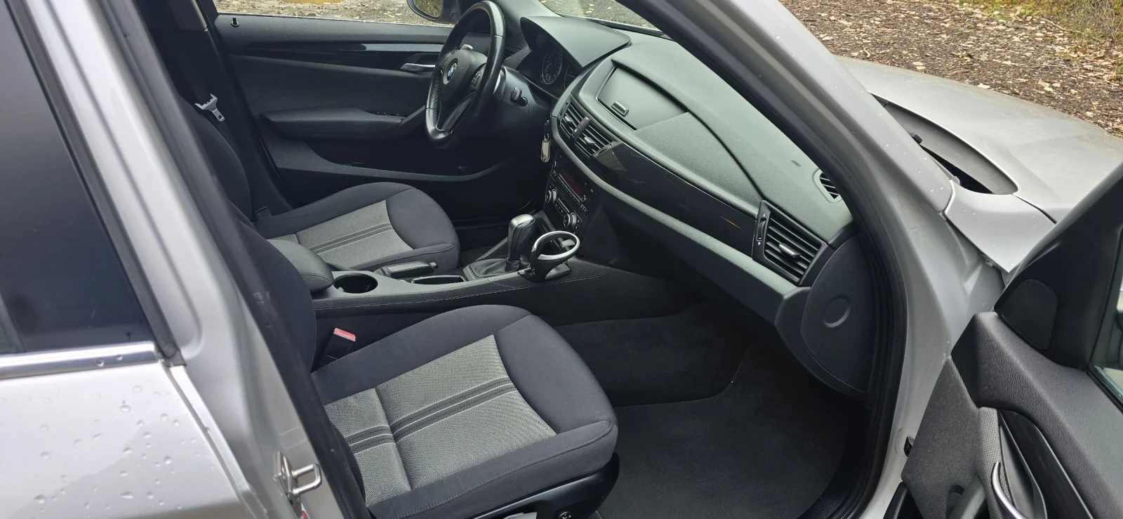 BMW X1 2.3, снимка 10 - Автомобили и джипове - 53983281