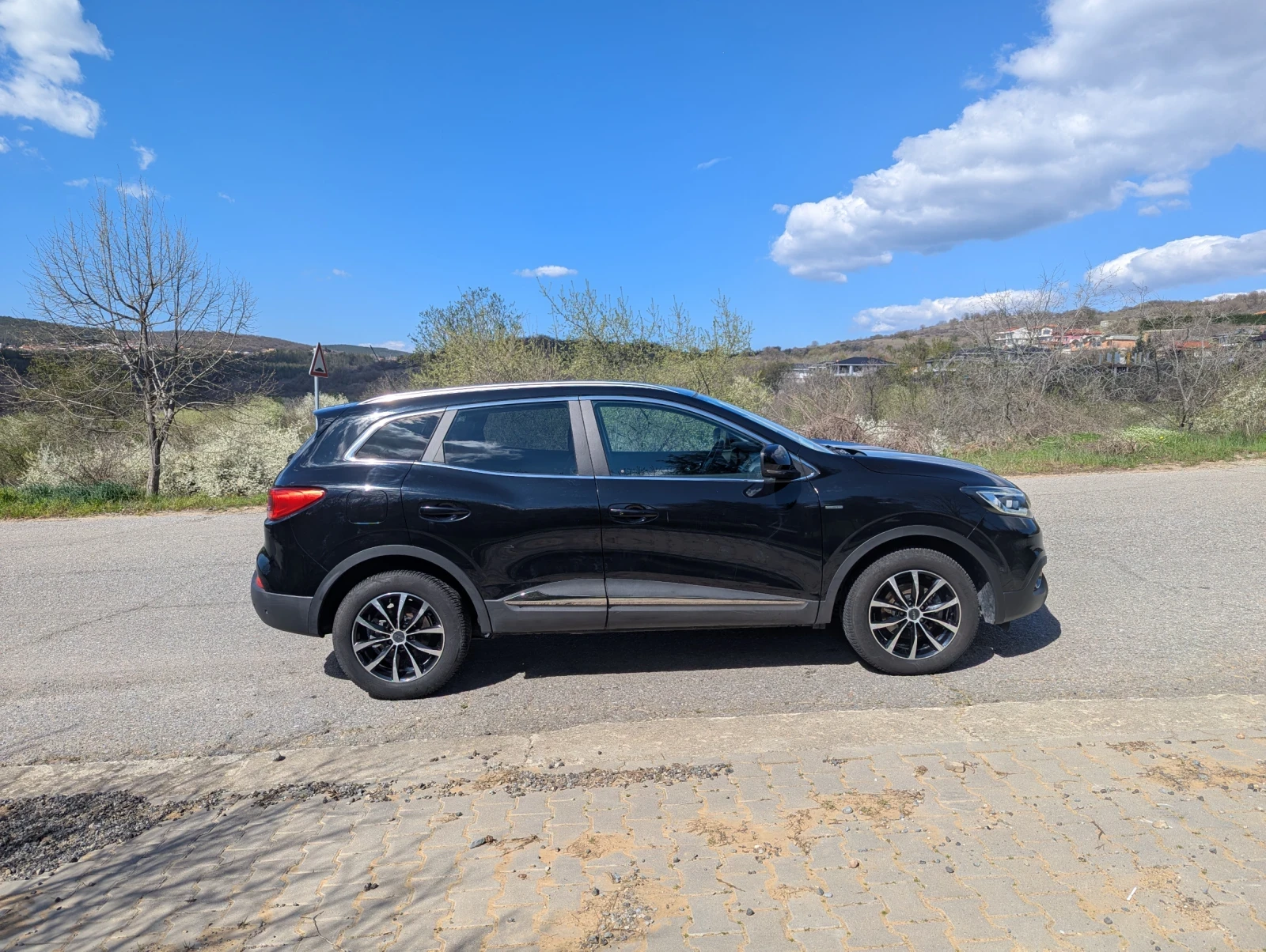 Renault Kadjar 1.5 dci Bose Edition, снимка 3 - Автомобили и джипове - 54125630