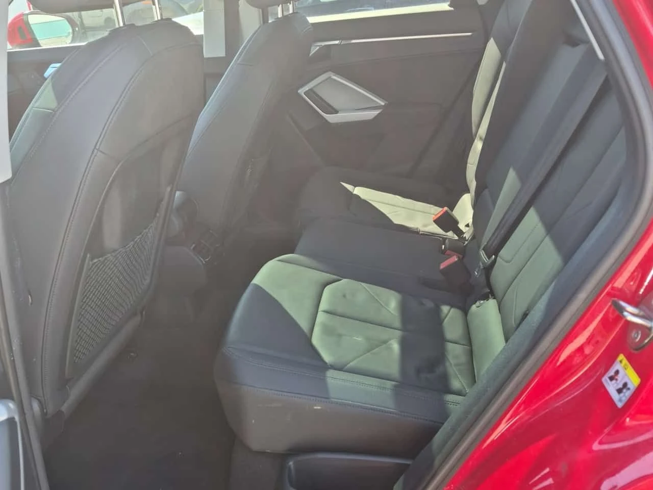 Audi Q3 * PROGRESSIV * CARFAX * БЕЗ ПЪРВОНАЧАЛНА ВНОСКА, снимка 11 - Автомобили и джипове - 54356695