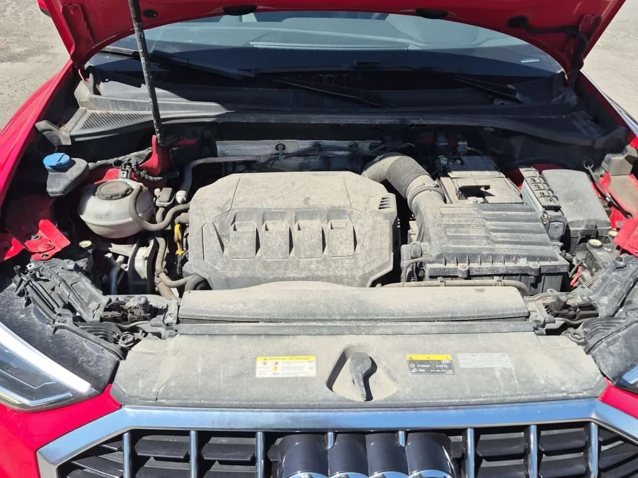 Audi Q3 * PROGRESSIV * CARFAX * БЕЗ ПЪРВОНАЧАЛНА ВНОСКА, снимка 17 - Автомобили и джипове - 54356695