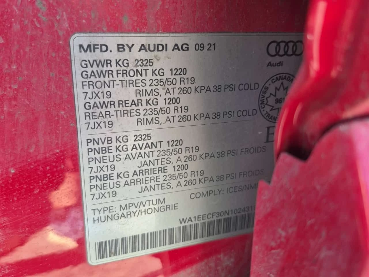 Audi Q3 * PROGRESSIV * CARFAX * БЕЗ ПЪРВОНАЧАЛНА ВНОСКА, снимка 15 - Автомобили и джипове - 54356695