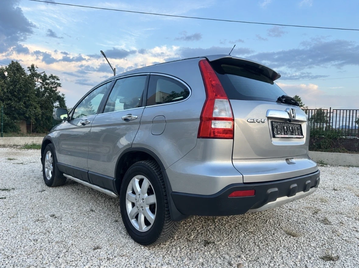 Honda Cr-v 2.2CDTI//EXECUTIVE//NAVI//4x4, снимка 4 - Автомобили и джипове - 55317127