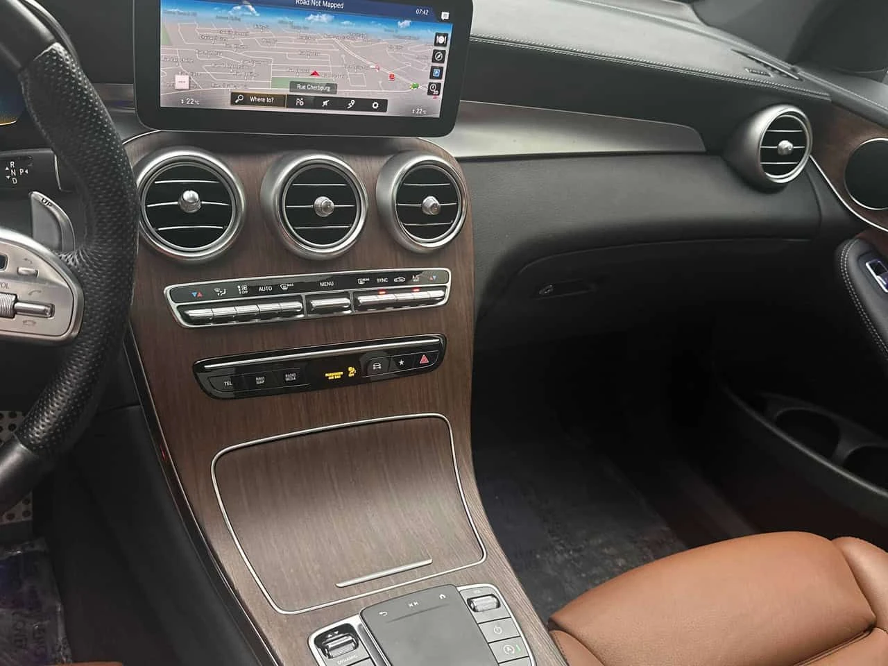 Mercedes-Benz GLC 43 AMG  * CARFAX * ОПЦИЯ ЗА ФИНАНСИРАНЕ, снимка 9 - Автомобили и джипове - 55547145